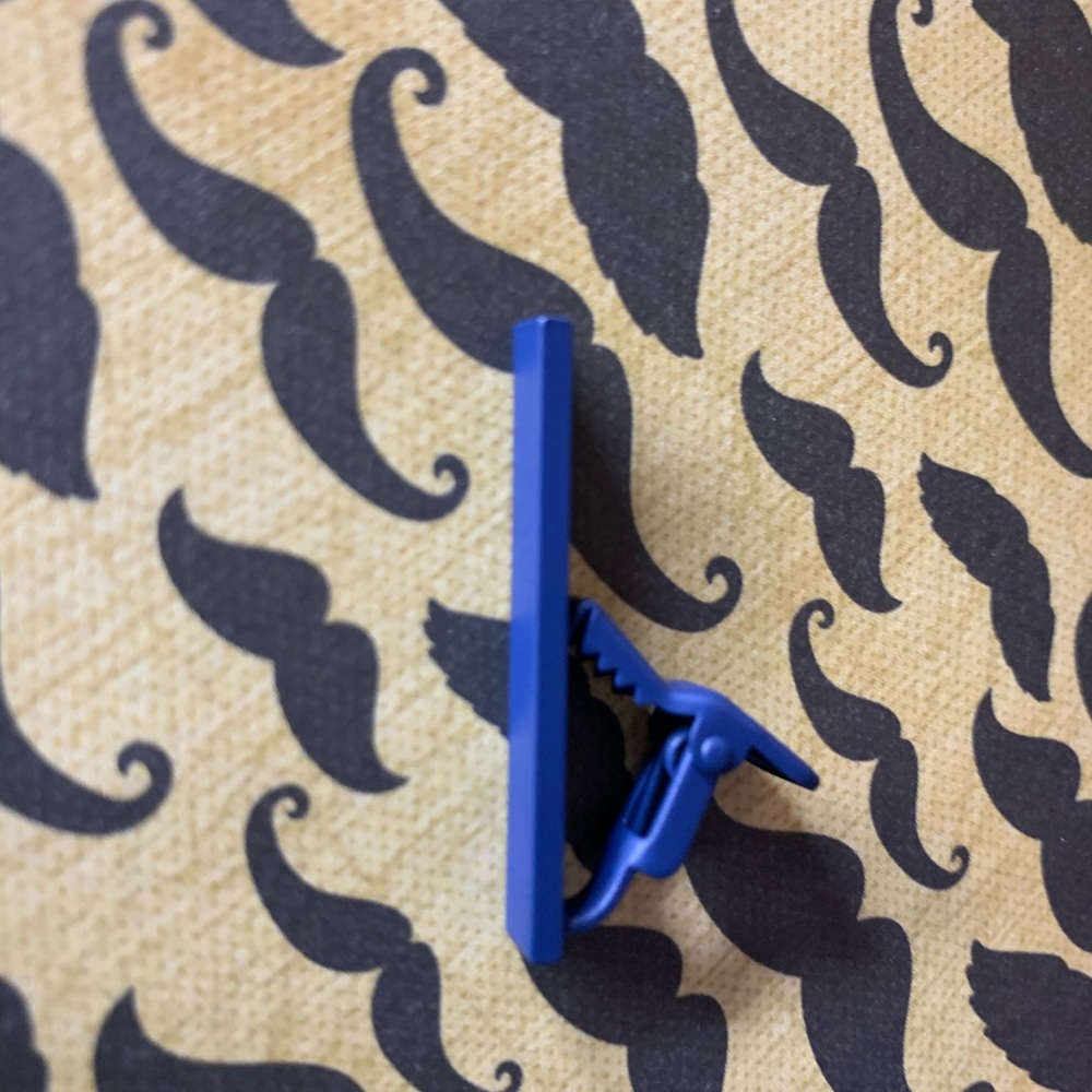 Metal blue tie clip